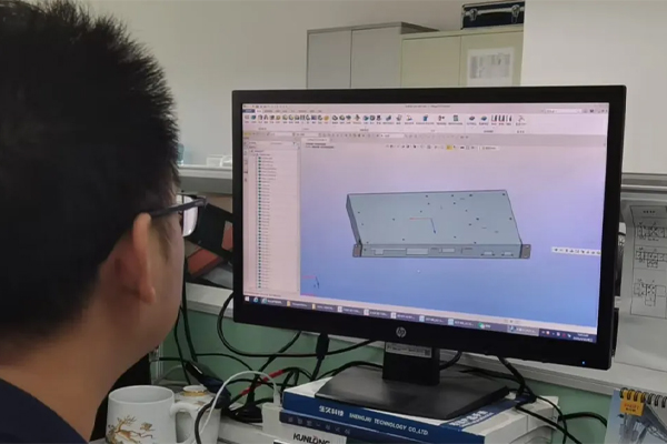 科士达设计师应用6163银河3D设计逆变器